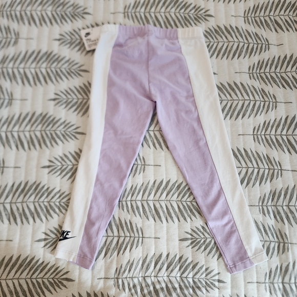 NIKE Girls Little Kids' Sweatshirt And Leggings Set Lilac Purple - Picture 6 of 10